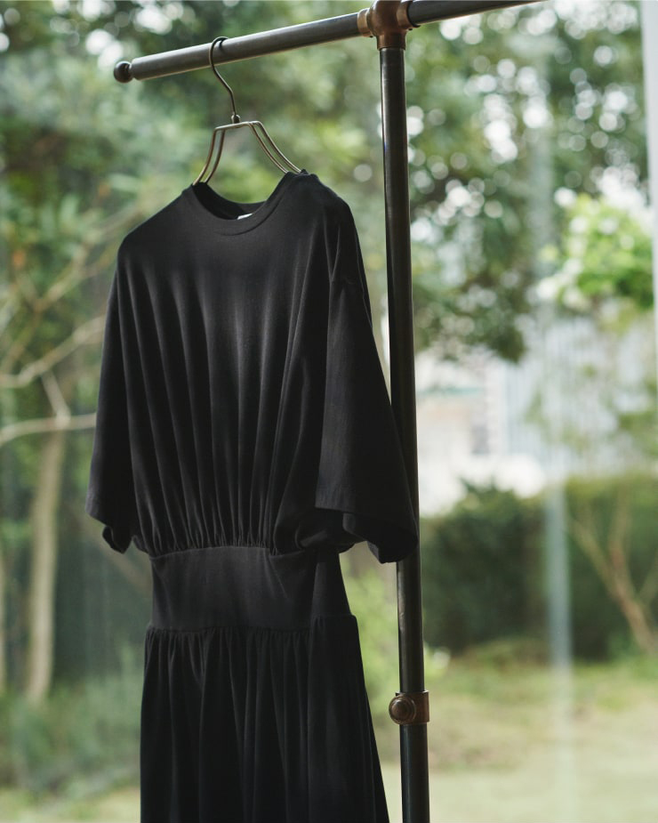 長く愛せる大人の名品リスト Vol.12 ブラックサマードレスの名品