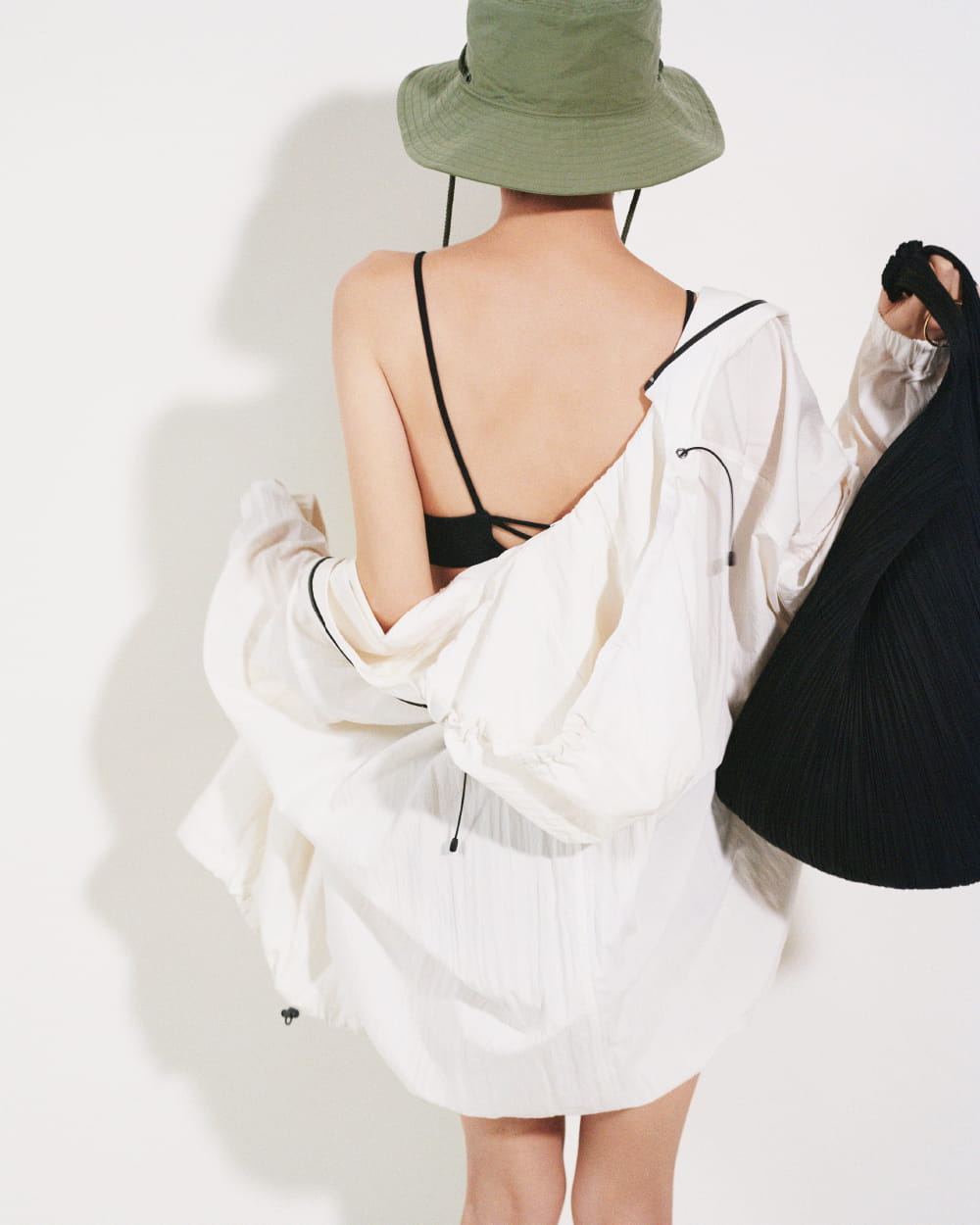 Jacket 9,900yen (tax in), Swim wear 12,980yen (tax in), Hat 6,380yen (tax in), Eco bag 3,630yen (tax in), Rings 3,520yen (tax in), and Boots 17,160yen (tax in)