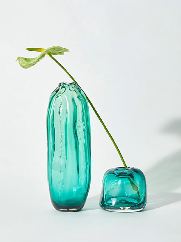 blue vase