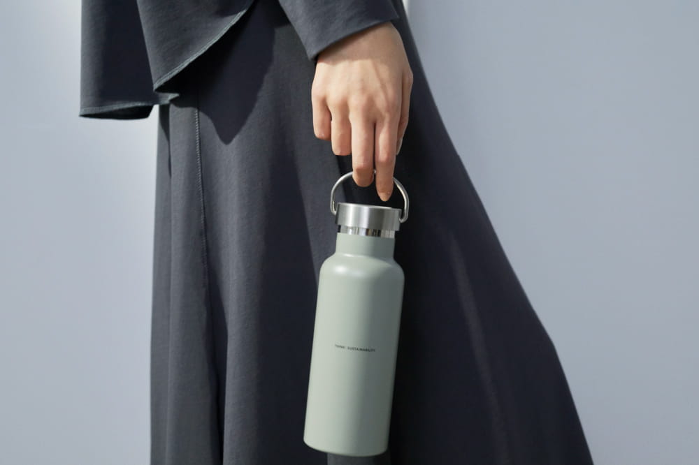 Set tops 5,400yen+tax, Skirt 6,900yen+tax, and Tumbler 3,000yen+tax