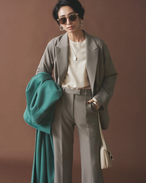 Coat, Jacket, Knit tops, Pants, Earrings, Necklace, and Bag