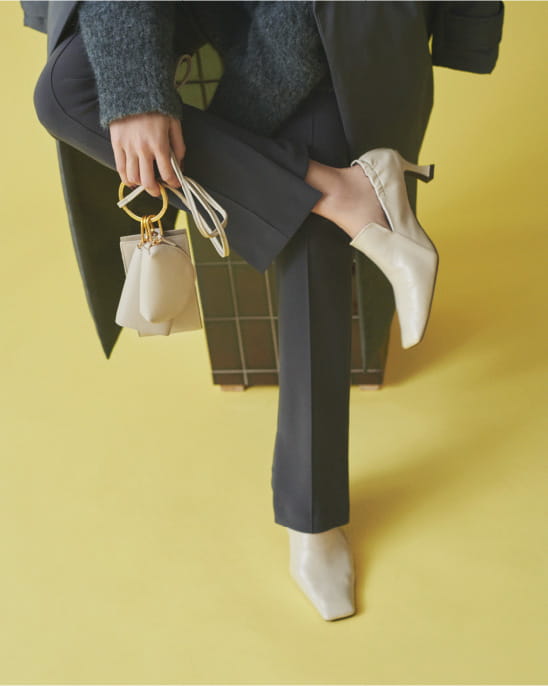 Coat, Knit tops, Pants, Bag, and Shoes