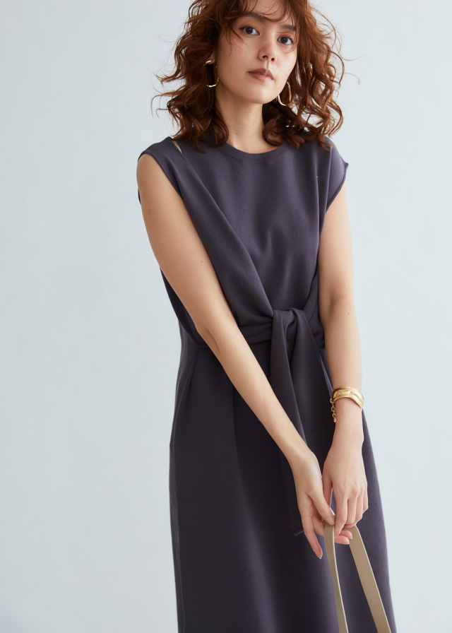 Knit dress, Pierced earrings, Bangle, Bag, and Sandals